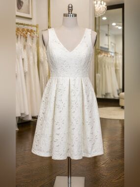 Trina Turk White Lace V-Neck A-Line Dress Sz 12 Bridal Bachelorette Minimalist